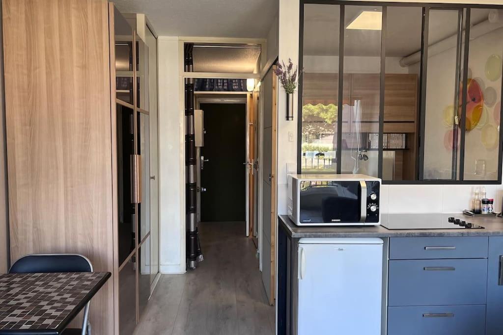 Apartment Beau Climatise 4 Personnes *